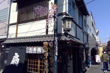 Bunsendo, toko oleh-oleh kipas lipat khas Jepang di Asakusa, Tokyo.