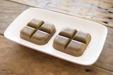 Roux atau bumbu padat kari Jepang.
