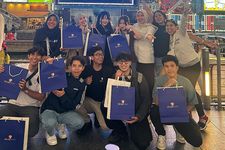 Foto bersama para perantau di Jepang.  

