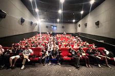 Fans Demon Slayer Kota Malang saat nobar Demon Slayer: Infinity Castle, Jumat (15/8/2025). Nonton bareng ini diadakan oleh Renata bersama EO dan komunitas di Kota Malang; Hotaru, Cosuki Malang, dan Cosmo.