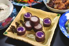 Shusse-imo adalah kudapan khas Tokushima berbahan umbi yang dibalut pasta kacang merah. Kudapan ini lahir saat krisis beras dan diberi nama sebagai simbol keberuntungan.