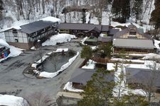 Tsutanuma merupakan yang paling terkenal di antara &ldquo;Tujuh Rawa&rdquo; Tsuta Onsen, yaitu deretan danau tenang yang tersebar di tengah hutan pohon beech. 