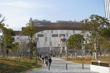 Diver City Tokyo. Tempat ini terletak di Aomi, Kōtō, Tokyo, Jepang.