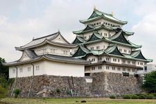 Menara utama Kastil Nagoya (名古屋城, Nagoya-jō) yang terletak di Nagoya, Prefektur Aichi, Jepang. Dibangun sekitar tahun 1525, hancur selama Perang Dunia II. Dibangun kembali pada tahun 1959, saat ini sedang dipamerkan.