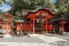 Tamayama Inarisha, Kuil Fushimi Inari, Kyoto, Jepang.
