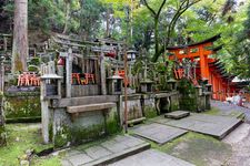 Pura di Kuil Fushimi Inari-taisha di Kyoto, Jepang.
