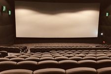 Ilustrasi bioskop di Jepang.