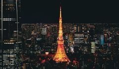 Iluminasi Tokyo Tower Meriahkan Perayaan Imlek di Jepang