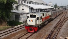Sejarah HUT Kereta Api 28 September, Perjalanan Ular Besi di Indonesia