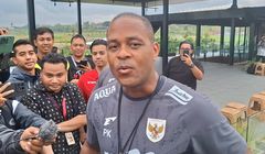 Kluivert Optimistis Jelang Timnas Indonesia Lawan China dan Jepang
