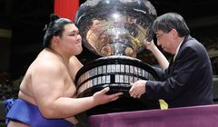 Onosato, Yokozuna Asal Jepang Pertama Sejak 2017 yang Cetak Rekor Promosi Tercepat