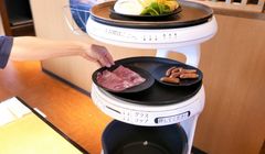 Robot Pelayan di Restoran Jepang, Saat Teknologi Ambil Alih