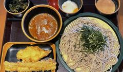 Kari Rasa Aneh Jadi Favorit Anak Muda Jepang, Ini Daftarnya!