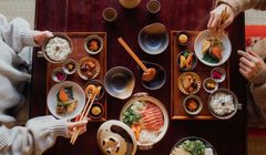 Wajib Tahu! Ini Istilah Makanan di Jepang yang Mengandung Babi dan Alkohol