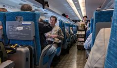 Tips Bawa Koper Besar di Shinkansen Jepang agar Tidak Ribet