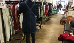 Tips Thrifting di Jepang untuk Pencinta Fashion Preloved, Incar Diskon Akhir Musim!