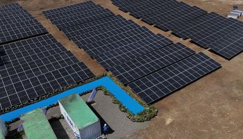 Momentum Kesepakatan BRICS bagi Ambisi 100 GW PLTS Indonesia