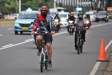 Bersepeda untuk Kesehatan Mental: Sebuah Panduan Komprehensif Berbasis Studi Kasus dan Penelitian