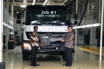 Daimler Bakal Jual Dan Produksi Bus Listrik Serta Truk Canggih Di Indonesia