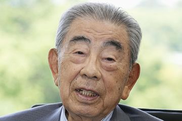 Toshifumi Suzuki, pendiri 7-Eleven Jepang, meninggal dunia dalam usia 93 tahun pada 18 Mei 2026 akibat gagal jantung.
#ohayojepang #7elevenjepang #jepang