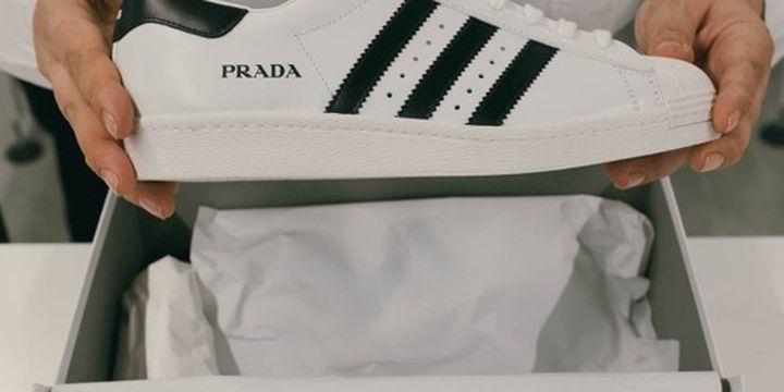 Harga Adidas Superstar x Prada Capai Rp 7 8 Juta Mengapa