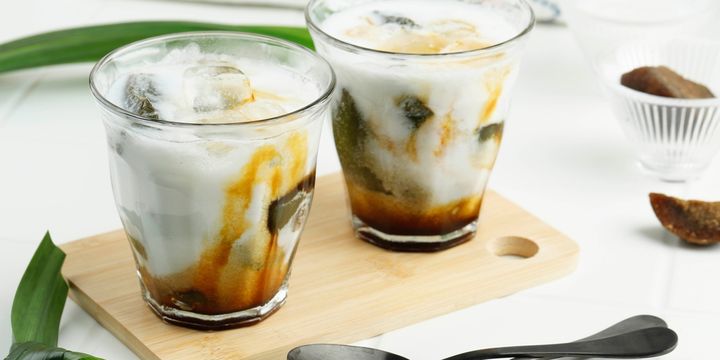 6 Minuman Khas Bali Yang Menyegarkan, Ada Es Daluman Hingga Es Bir Non ...