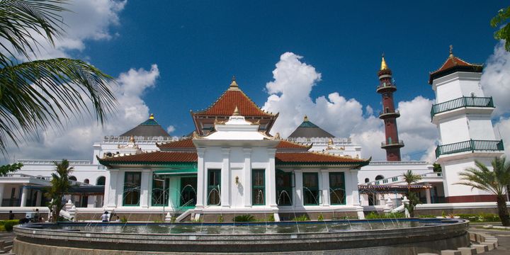 Masjid Agung Palembang, Sejarah Dan Arsitektur