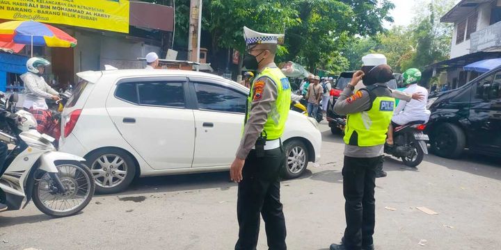 Haul Habib Ali, Sejumlah Ruas Jalan Di Solo Jadi Lokasi Parkir Dadakan ...