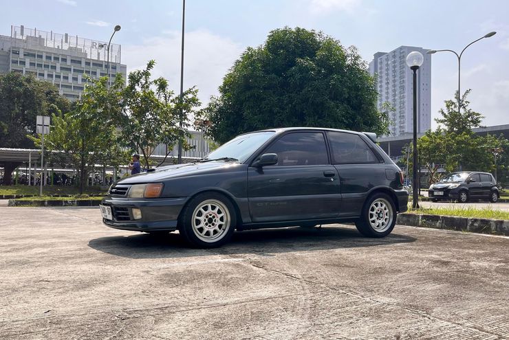 Konversi Toyota Starlet EP81 ke EP82, Gaya Jepang yang Penuh Detail