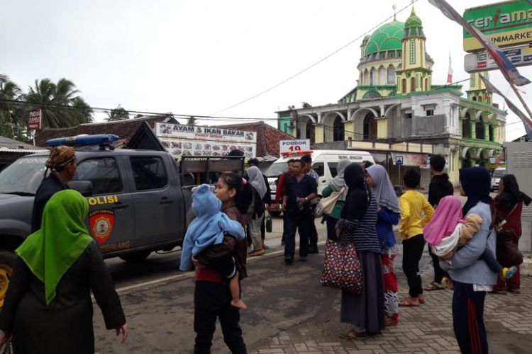 Pengungsi korban tsunami Selat Sunda di Pandeglang, Provinsi Banten.