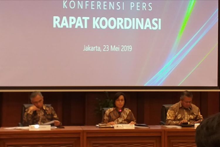 KSSK memberi pernyataan soal kondisi perekonomian terkini di kantor Kementerian Keuangan, Jakarta, Kamis (23/5/2019).