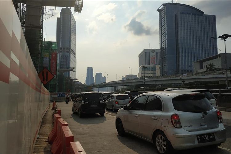 Kemacetan di ruas jalan MT Haryono, Jakarta Selatan Rabu (5/6/2019).