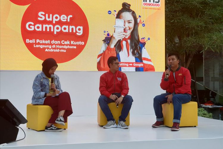 (kanan) Fahroni Arifin SVP Branding Management and Strategy dan Hendry Syaputra, VP Mobile Financial Service and New Business Indosat Ooredoo