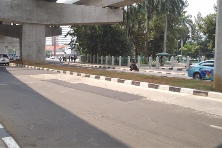 Jalan Mahakam, Kebayoran Baru, Jakarta Selatan yang sebelumna sempat berlubang kini sudah di perbaiki, Kamis (4/7/2019)