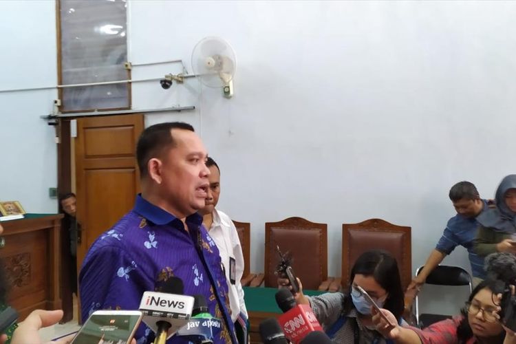 Kuasa hukum Kivlan Zen, Tonin Tachta Singarimbun di Pengadilan Negeri Jakarta Selatan,  Senin (8/7/2019)