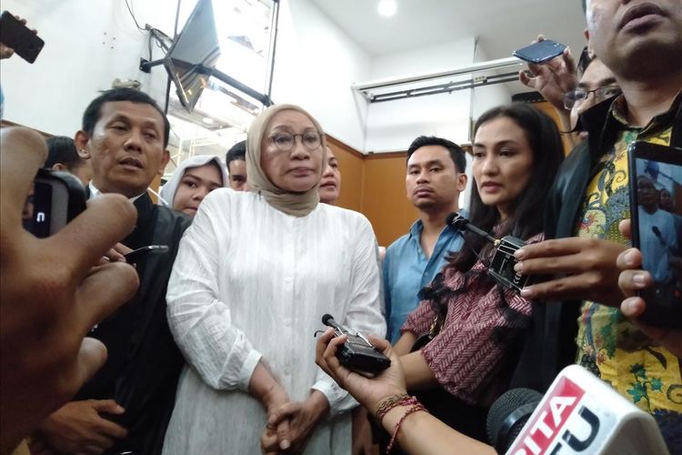 Ratna Sarumpaet usia jalani sidang vonis di Pengadilan Negeri Jakarta Selatan, Kamis (11/7/2019)