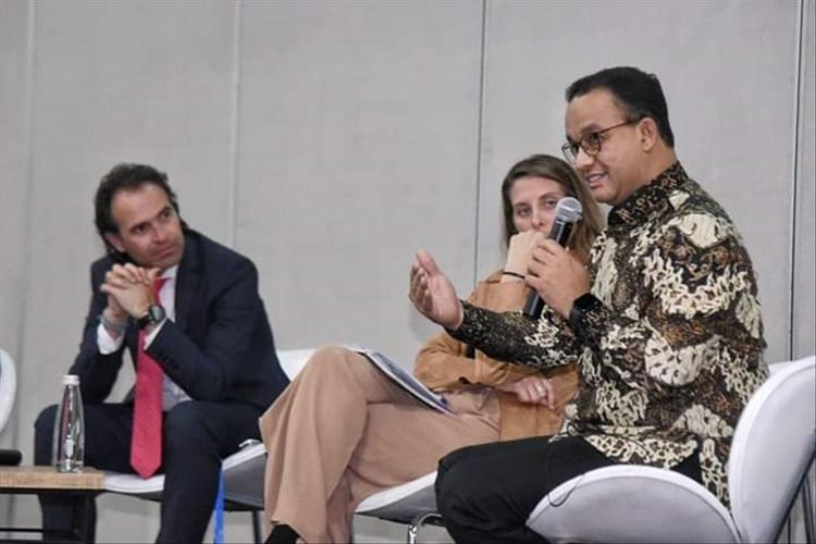 Gubernur DKI Jakarta Anies Baswedan saat jadi pembicara di world cities summit mayor forum (WCSMF), Kolombia