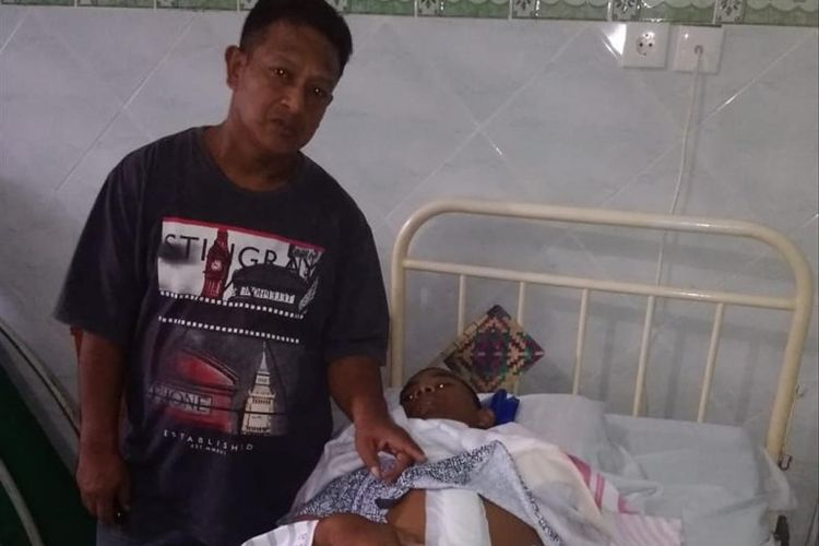 WJ siswa SMA semi militer plus Taruna Indonesia menjalani perawatan di rumah sakit lantaran diduga menjadi korban kekerasan ketika mengikuti kegiatan orientasi di sekolah.