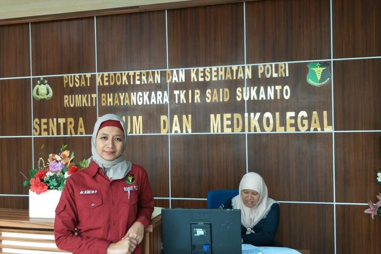 Dokter Asri Megaratri Pralebda, dokter forensik Rumah Sakit Polri Kramat Jati, Jakarta Timur, Selasa (16/7/2019).
