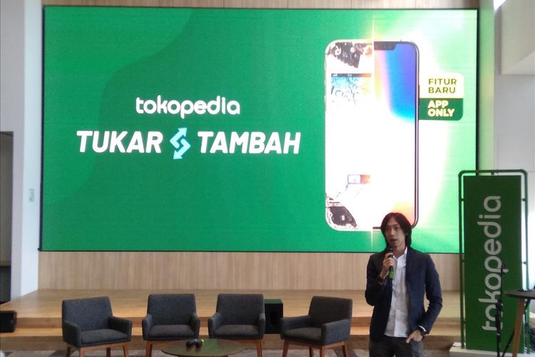 VP Digital Marketing Erajaya Swasembada Eric Lee saat peluncuran fitur Tokopedia Tukar Tambah di Jakarta, Kamis (18/7/2019).
