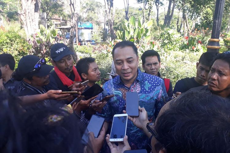 Plt Kepala Dinas Kebersihan dan Ruang Terbuka Hijau Kota Surabaya Eri Cahyadi