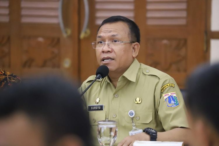 Asisten Perekonomian dan Pembangunan Jakarta Utara, Suroto di kantornya Senin (29/7/2019)