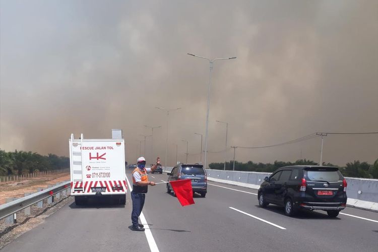 Karhutla di sekitar Tol Palindra