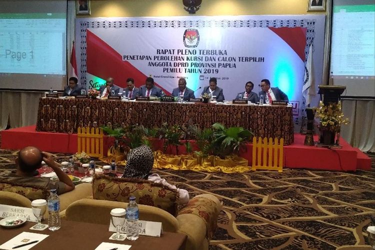 Rapat Pleno Penetapan Kursi DPR Papua, di Kota Jayapura, Papua, Rabu (14/08/2019)