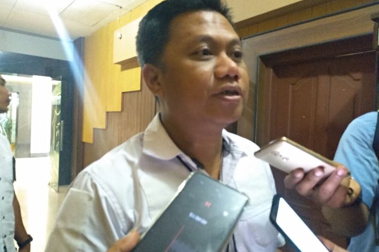 Wadir Krimsus Polda Sumatera Utara AKBP Bagus Suropratomo menyebut 7 orang diamankan dalam OTT di Puskesmas Parlayuan di Labuhan Batu, Rabu (14/8/2019).