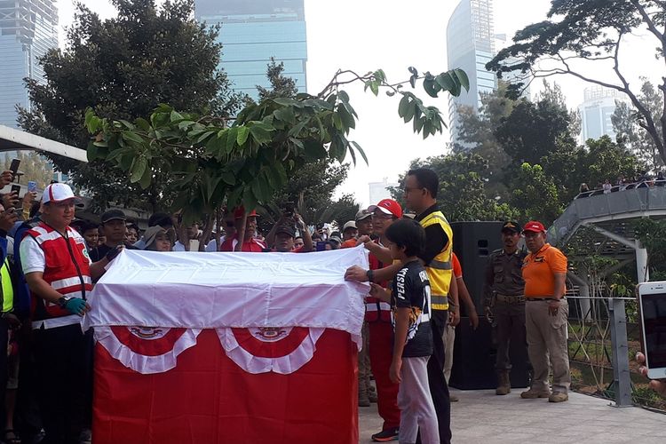 Gubernur DKI Jakarta Anies Baswedan meresmikan Taman Spot Budaya Dukuh Atas yang merupakan ruang terbuka publik di kawasan Dukuh Atas, Jakarta Selatan, Minggu (18/8/2019).