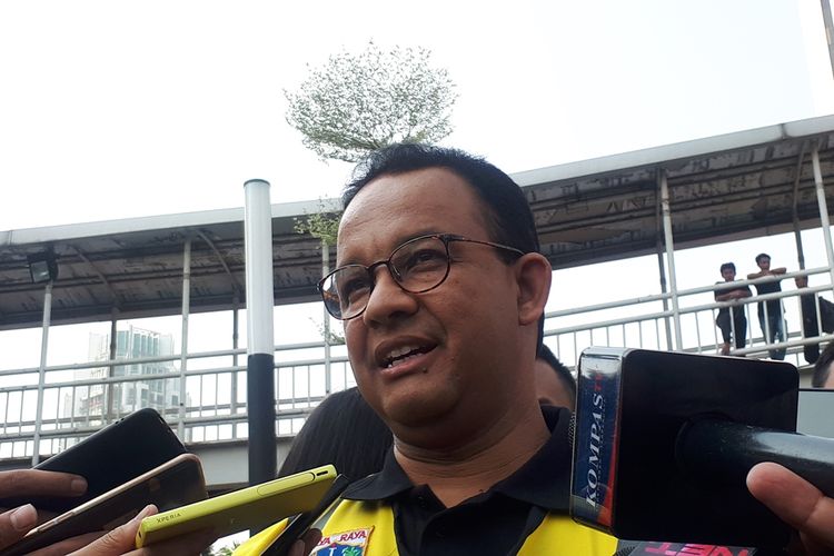 Gubernur DKI Jakarta Anies Baswedan di kawasan Dukuh Atas, Jakarta Selatan, Minggu (18/8/2019).