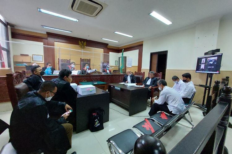 Suasana sidang kasus kebakaran Lembaga Pemasyarakatan Kelas I Tangerang yang digelar di Pengadilan Negeri Tangerang, Selasa (8/2/2022).