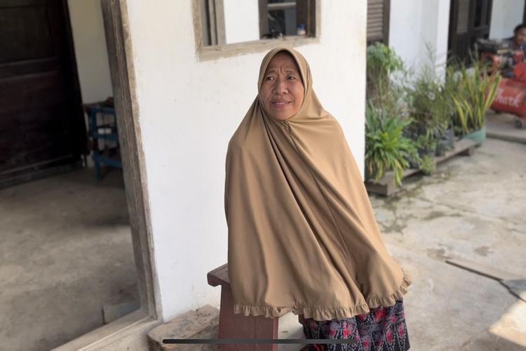 Suariun (58), warga Kelurahan Pemaluan, Kecamatan Sepaku, Penajam Paser Utama. Lahan milik Suariun masuk ke dalam kawasan inti pusat pemerintahan Ibu Kota Nusantara. 