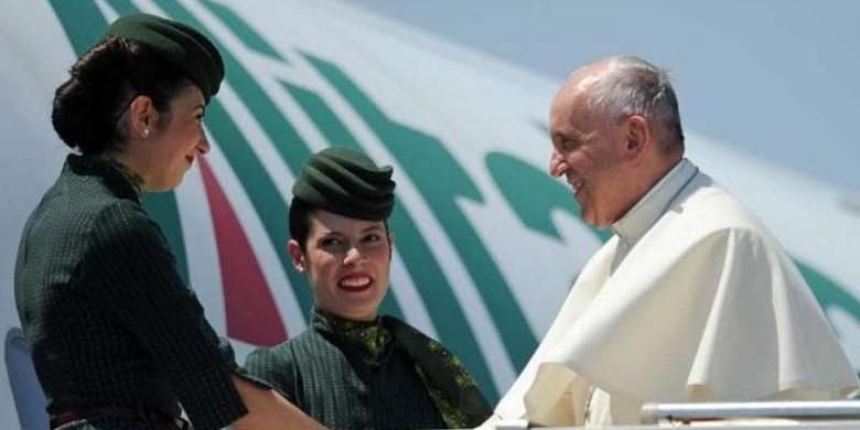 Diminta Membersihkan Toilet, Kru Kabin Alitalia Mogok Kerja